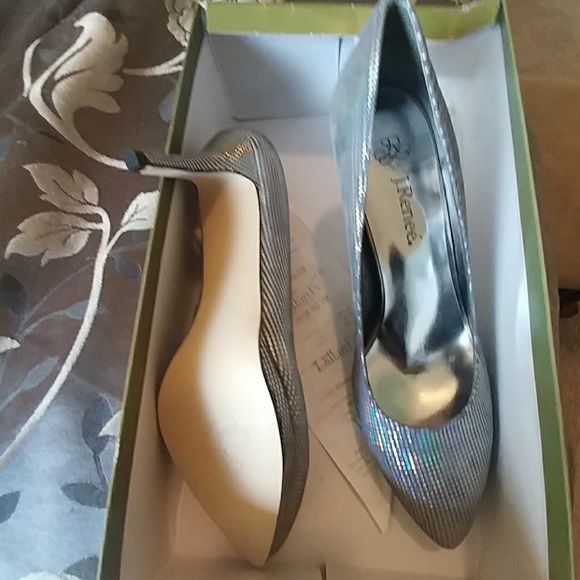 Shoes - Picture 2 of 3